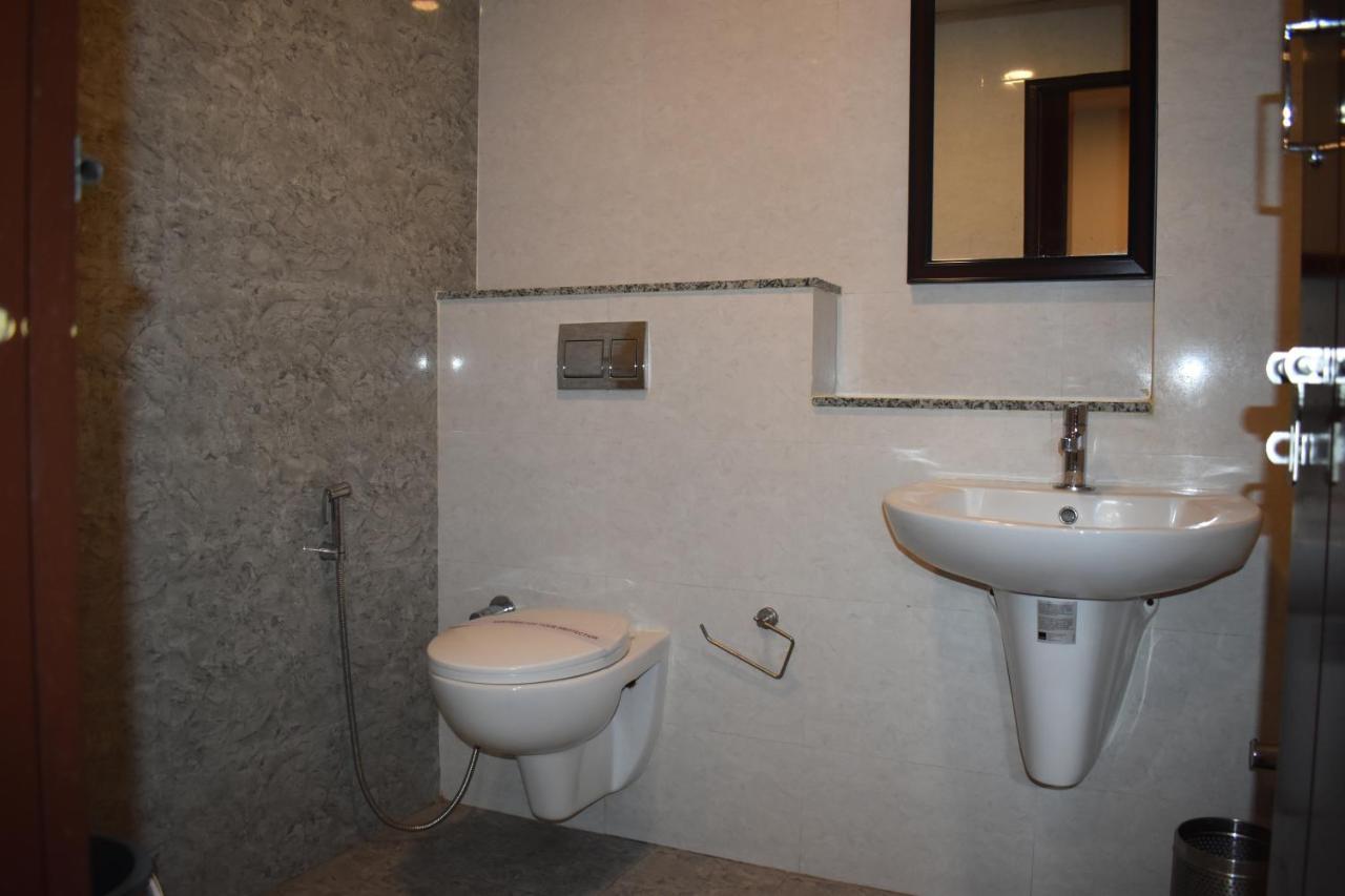 Hotel UR Comforts Jayanagar Bangalore Bagian luar foto