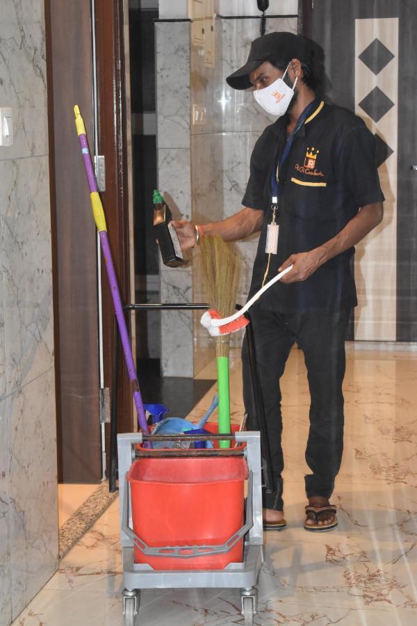 Hotel UR Comforts Jayanagar Bangalore Bagian luar foto