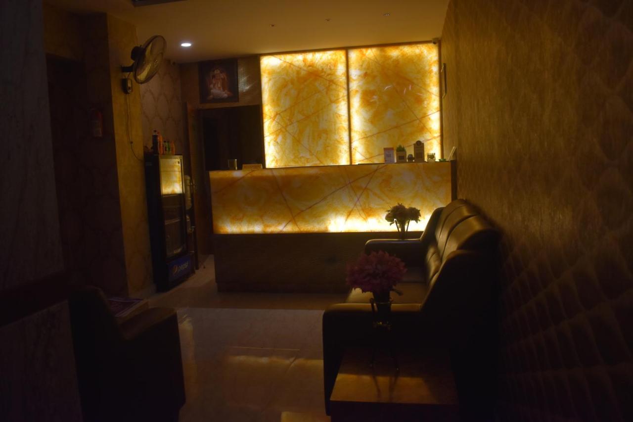 Hotel UR Comforts Jayanagar Bangalore Bagian luar foto