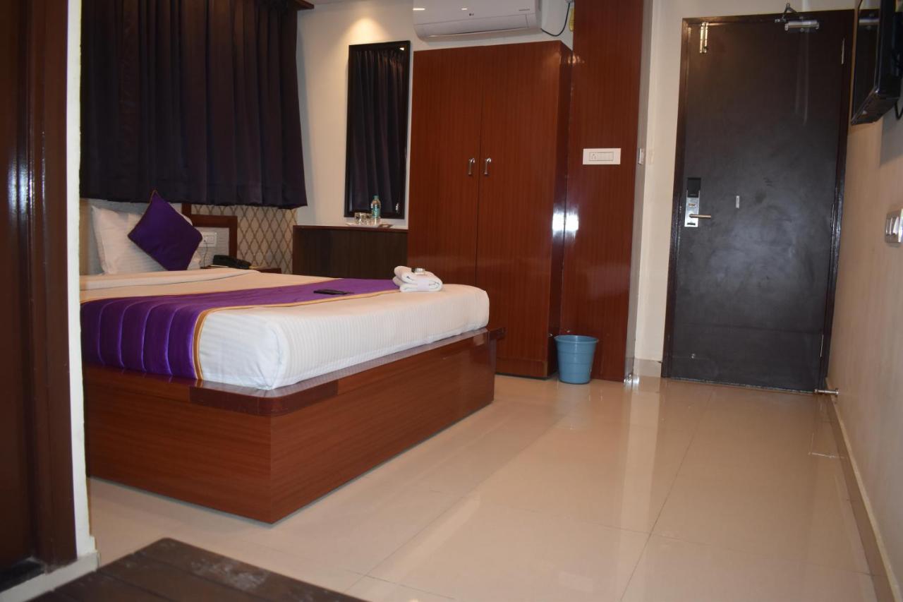 Hotel UR Comforts Jayanagar Bangalore Bagian luar foto